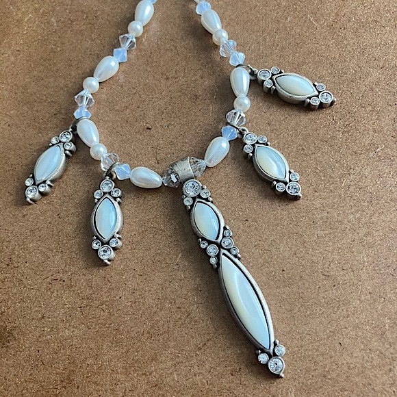 MYKA Statement Necklace - Picture 6 of 9